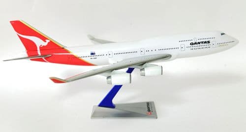Boeing 747-400 QANTAS Australia Snap Fit Airliner Collectors Model Scale 1:250 -