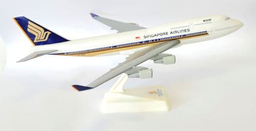 Boeing 747-400 Singapore Airlines 1990's Wooster Collectors Model Scale 1:250