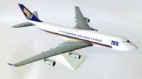 Boeing 747-400 Singapore Airlines Cargo Snap Fit Collectors Model Scale 1:250 -
