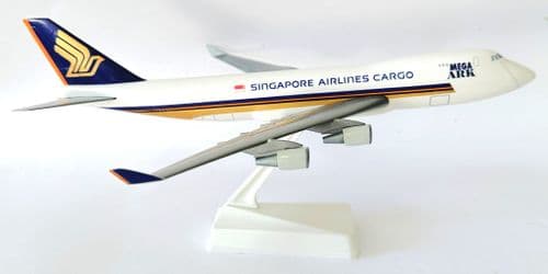Boeing 747-400 Singapore Airlines Cargo Wooster Collectors Model Scale 1:250