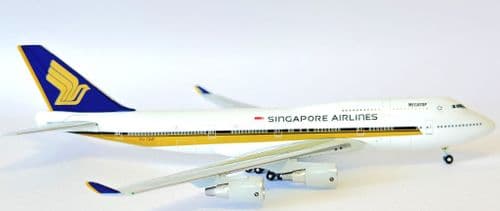 Boeing 747-400 Singapore Airlines Gemini jets Collectors Model Scale 1:400