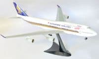 Boeing 747-400 Singapore Airlines Herpa Collectors Model Scale 1:200 550055