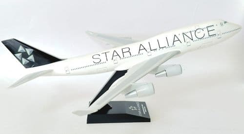 Boeing 747-400 Star Alliance Livery Skymarks / Risesoon Collectors Model 1:200