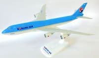Boeing 747-8 Korean Air Snap Fit Collectors Model Airliner Scale 1:250