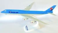 Boeing 747-8 Korean Air Snap Fit Collectors Model Airliner Scale 1:250