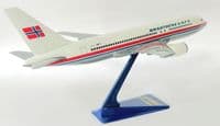 Boeing 767-200 Braathens SAFE Wooster Snap Fit Collectors Model Scale 1:200  -