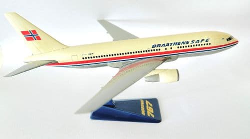 Boeing 767-200 Braathens SAFE Wooster Snap Fit Collectors Model Scale 1:200