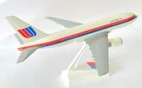 Boeing 767-200 United Airlines Wooster Snap Fit Collectors Model Scale 1:200