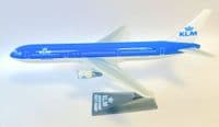 Boeing 767-300 KLM Royal Dutch Airlines Snap Fit Collectors Models Scale 1:250