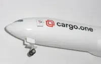 Boeing 777-200 Cargo One Resin Risesoon Skymarks Collectors Model Scale 1:200