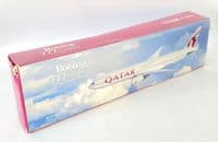 Boeing 777-200 Qatar Airways Cargo Skymarks Snap Fit Collectors Model 1:200