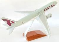 Boeing 777-200 Qatar Airways Cargo Skymarks Snap Fit Collectors Model 1:200