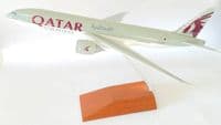 Boeing 777-200 Qatar Airways Cargo Skymarks Snap Fit Collectors Model 1:200