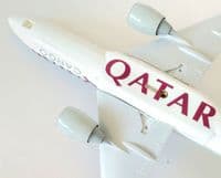 Boeing 777-200 Qatar Airways Cargo Skymarks Snap Fit Collectors Model 1:200