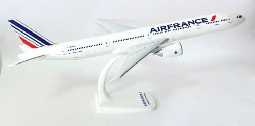 Boeing 777-300 Air France Herpa Snap Fit Airliner Collectors Model Scale 1:200