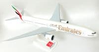 Boeing 777-300 Emirates Airline PPC Snap Fit Airliner Collectors Model 1:200
