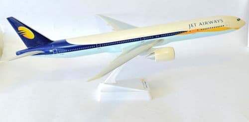 Boeing 777-300 Jet Airways India Flight Miniatures Collectors Model 1:200