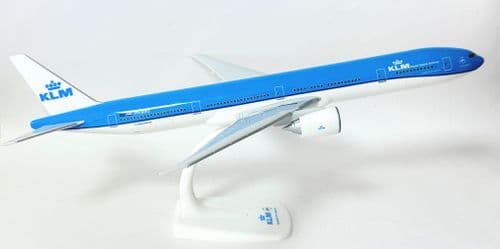 Boeing 777-300 KLM Royal Dutch Airlines Snap Fit Collectors Model 1:200