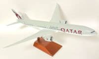 Boeing 777-300 Qatar Airways Pacmin Premium Snap Fit Collectors Model 1:200