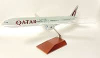 Boeing 777-300 Qatar Airways Pacmin Premium Snap Fit Collectors Model 1:200