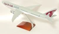 Boeing 777-300 Qatar Airways Pacmin Premium Snap Fit Collectors Model 1:200