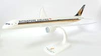 Boeing 787-9 Singapore Airlines Snap Fit Airliner Collectors Model Scale 1:200