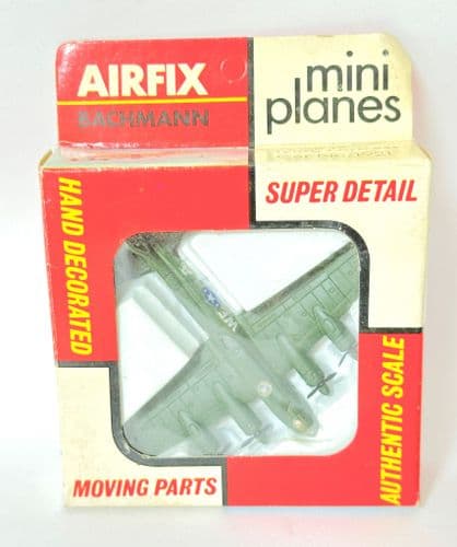 Boeing B-17 USAF Airfix Bachmann 1970s Vintage Mini Collectors Model Scale 1:250