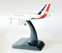 Dassault Falcon 2000LX French Government Hogan Diecast Collectors Model 1:200