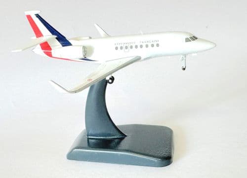 Dassault Falcon 2000LX French Government Hogan Diecast Collectors Model 1:200