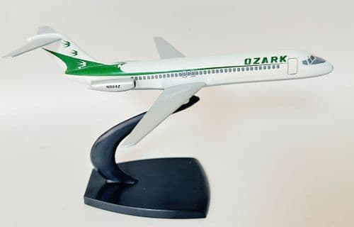 DC-9-31 Ozark Airlines 1980s Vintage AirJet Collectors Model Scale 1:200