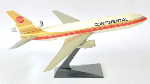 Douglas DC-10 Continental Airlines Vintage Wooster Collectors Model Scale 1:250