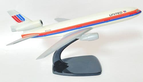 Douglas DC-10 Monarch Airlines Flight Miniatures Collectors Model Scale 1:250