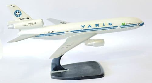 Douglas DC-10 VARIG Brasil 1980's Vintage AirJet Collectors Model Scale 1:200