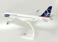 Embraer ERJ-195 LOT Polish Airlines Herpa Snap Fit Collectors Model 1:100