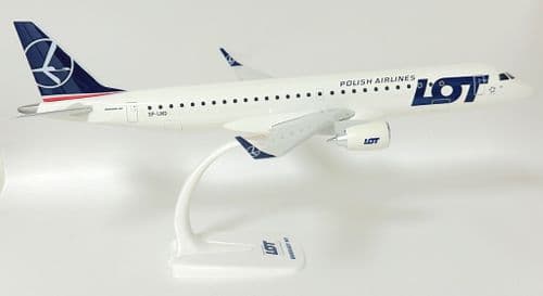 Embraer ERJ-195 LOT Polish Airlines Herpa Snap Fit Collectors Model 1:100