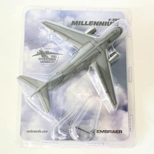 Embraer KC-390 Millenium Military Aircraft Lupa Collectors Model Scale 1:250 /