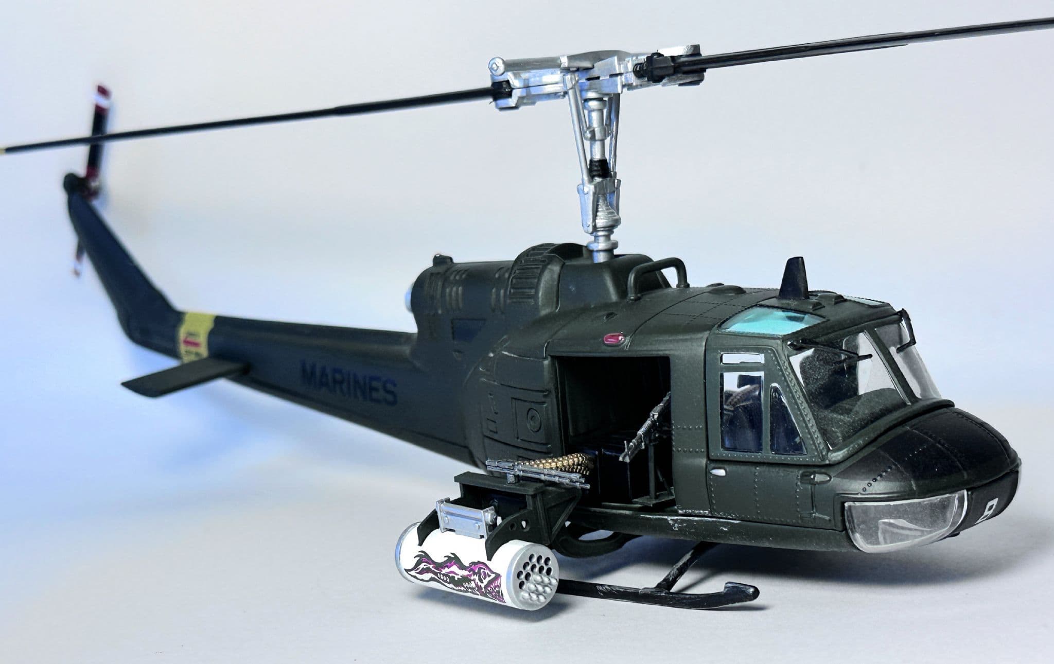 Huey UH1E Helicopter Gunship USMC Diecast Collectors Model Scale