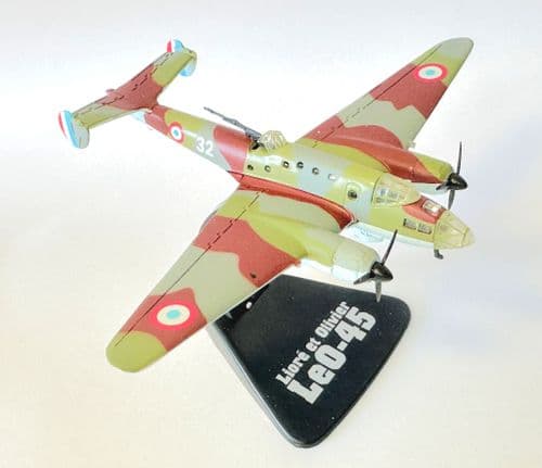 Lioré et Olivier LeO-45 French Air Force Mini Diecast Collectors Model 1:150