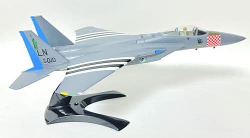 McDonnell Douglas F-15 Eagle USAF US Air Force Collectors Model Scale 1:72
