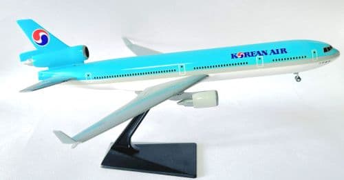 MD-11 Korean Air 1990's Vintage IMC / CMD Snap Fit Collectors Model Scale 1:200