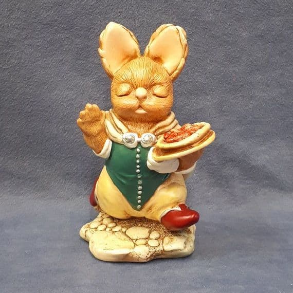 Flunky - PenDelfin Rabbit Figurine  NB