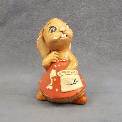Lucy Pocket - PenDelfin Rabbit Figurine NB
