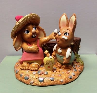 PenDelfin Rabbit Sunny Bunnies 2008 Event Figurine # 394