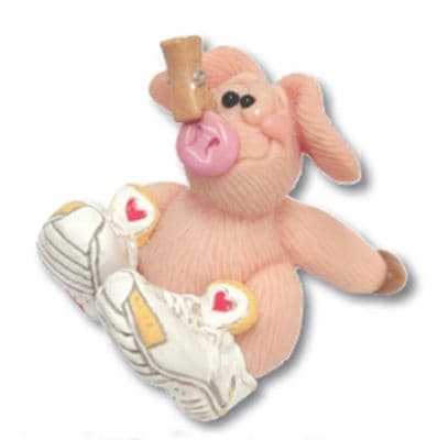 Piggin Collectors Resin Figurine Love Me Love My Trainers