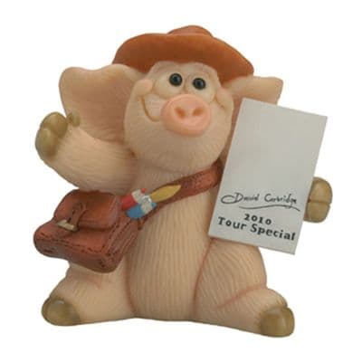 Piggin Collectors Resin Figurine On The Road