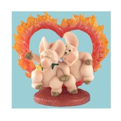 Piggin Figurine Hearts on Fire