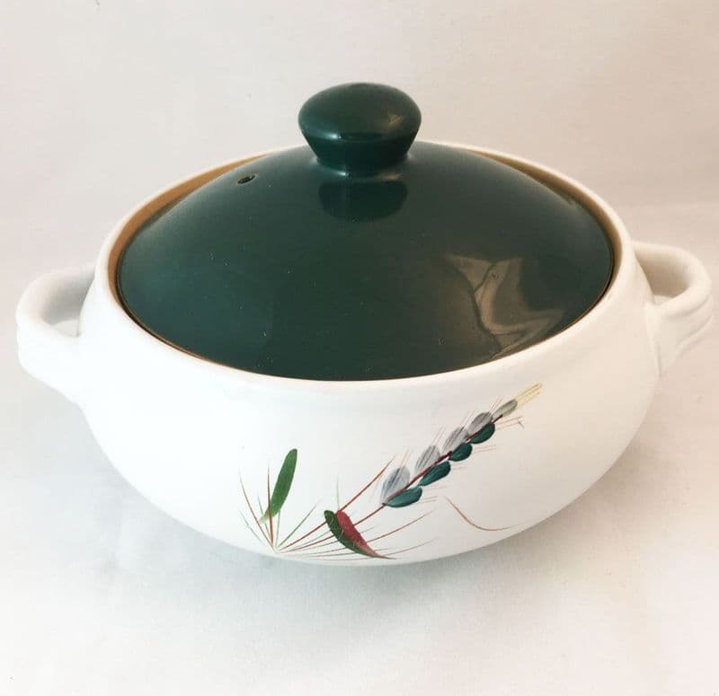Denby Pottery Greenwheat Lidded Four Pint Casserole Dish