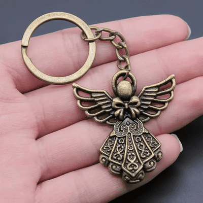 Angel Keychain with Intricate Wing Design - Durable Alloy