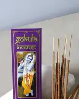 Gokula Connoisseur Gold Sandal Incense 20g – Smooth & Woody Aroma