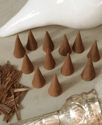 Pure Vietnamese Agarwood Incense Cones - 18 grams - Royal Connoisseur Quality